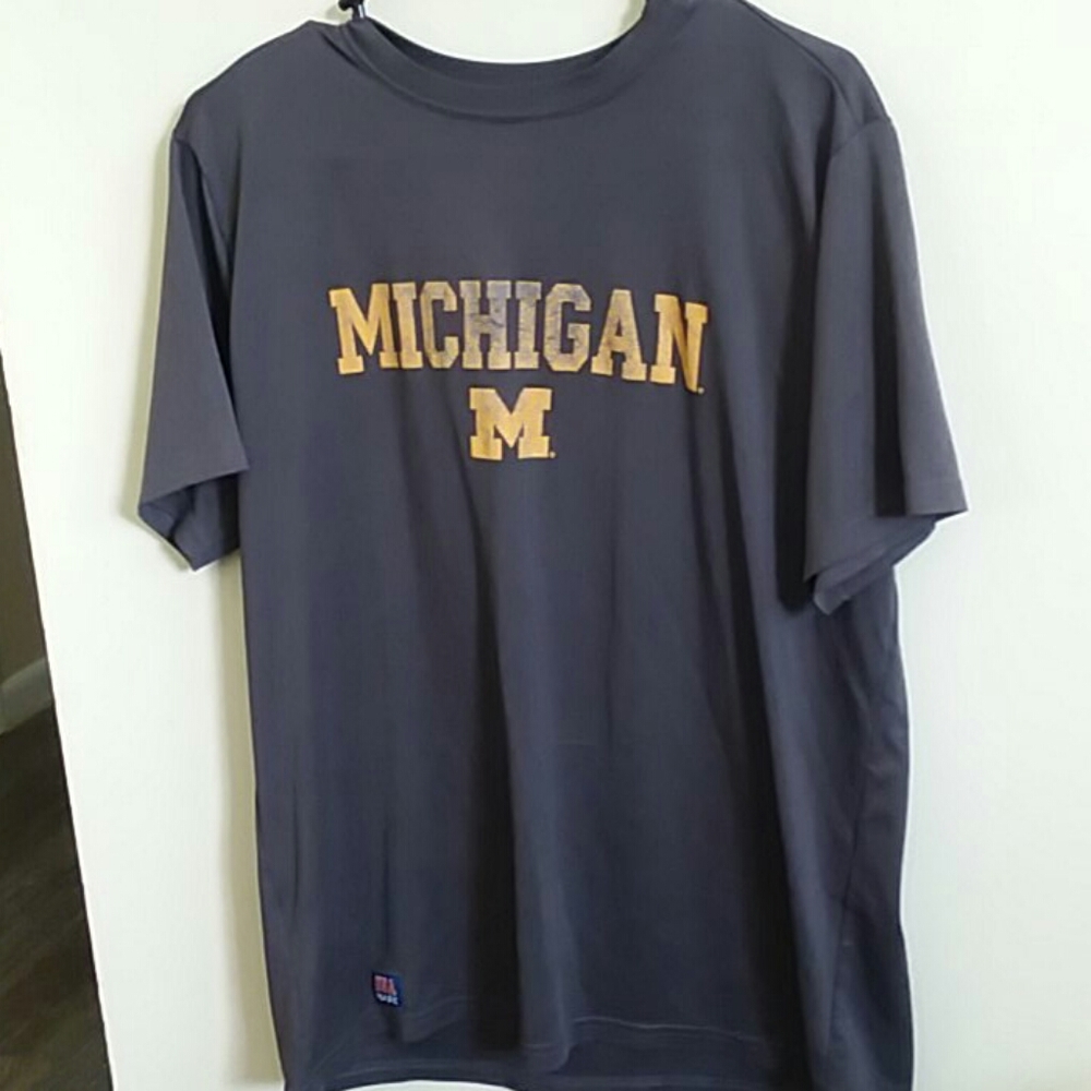 Woman's Tshirt